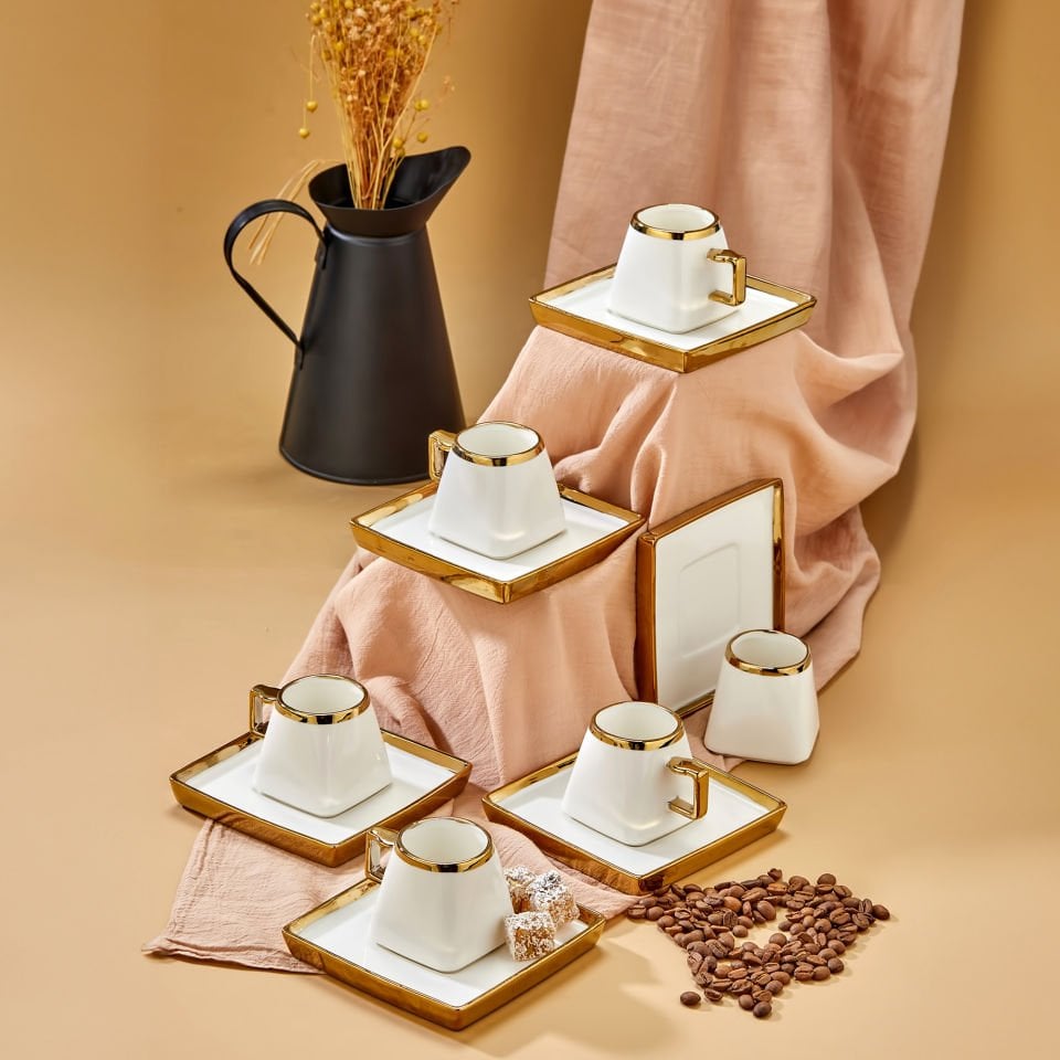Carmen 6 Kişilik Porselen Gold Detaylı Çay Fincan Takımı