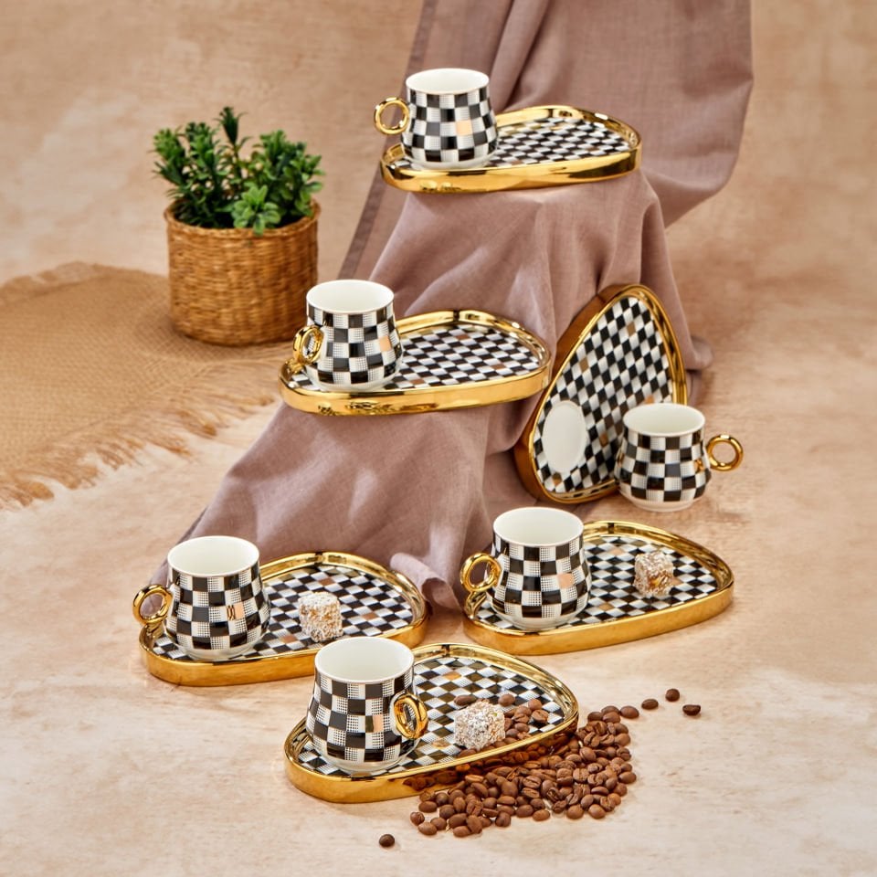 Carmen 6 Kişilik Porselen Gold Detaylı Dama Desenli Çay Fincan Takımı
