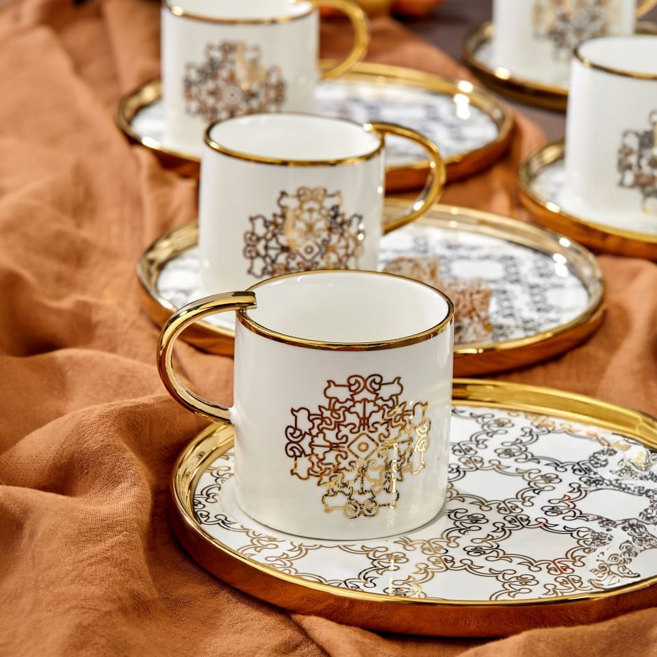 Carmen 6 Kişilik Porselen Gold Detaylı Otantik Desenli Kahve Fincan Takımı
