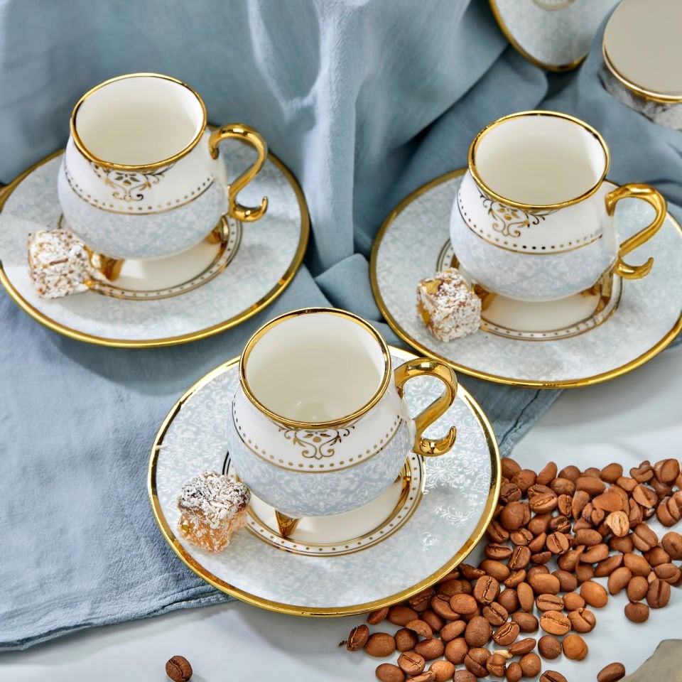 Carmen 6 Kişilik Porselen Gold Detaylı 3 Ayaklı Çay Fincan Takımı