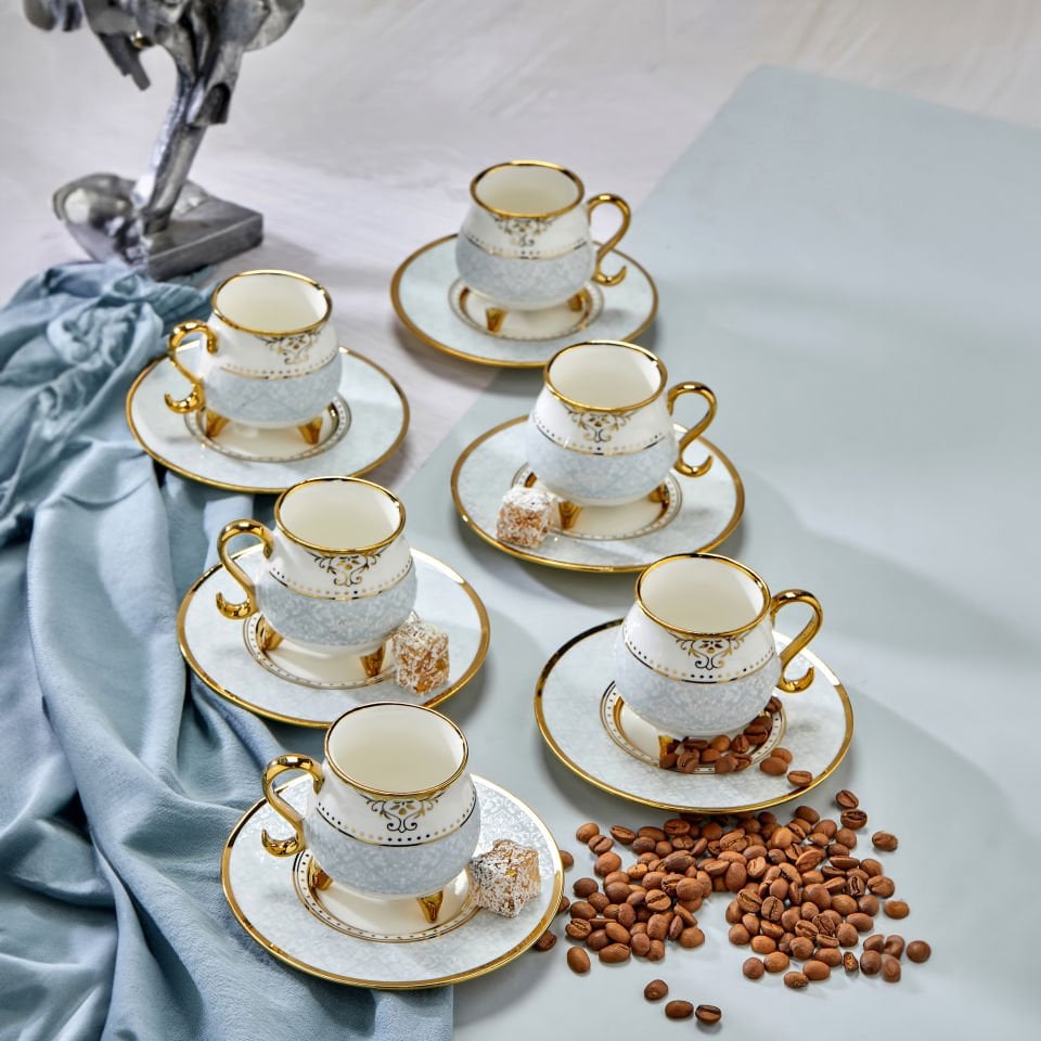 Carmen 6 Kişilik Porselen Gold Detaylı 3 Ayaklı Çay Fincan Takımı
