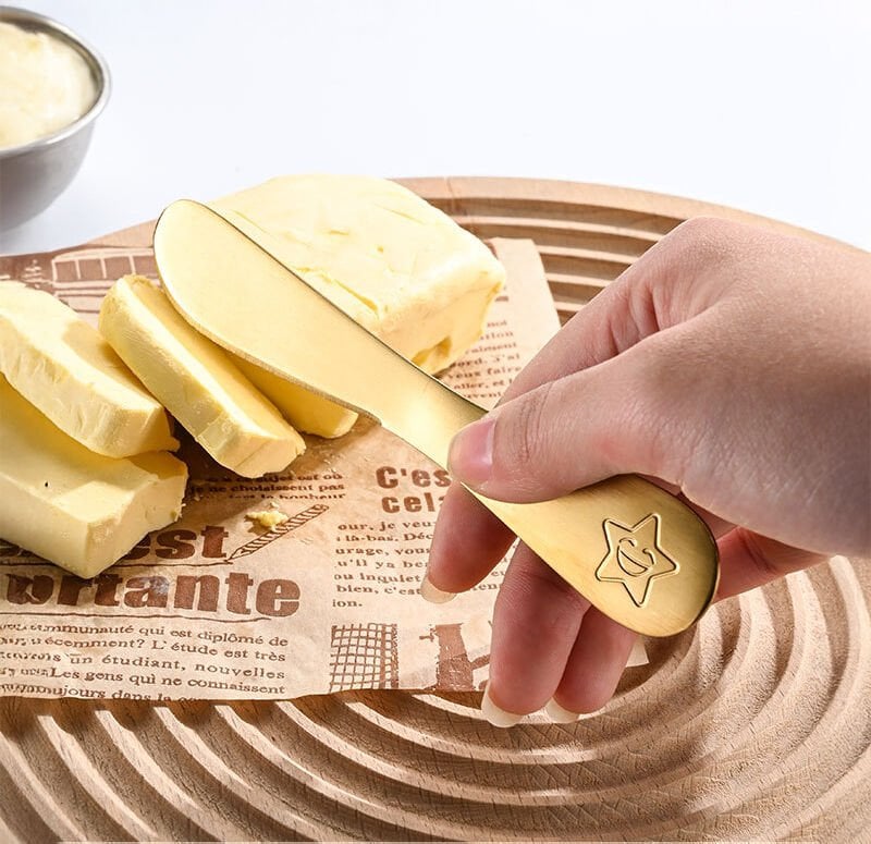 Paslanmaz Çelik Tereyağı Bıçağı Ergonomik Tutacaklı Yıldız Desenli Gold