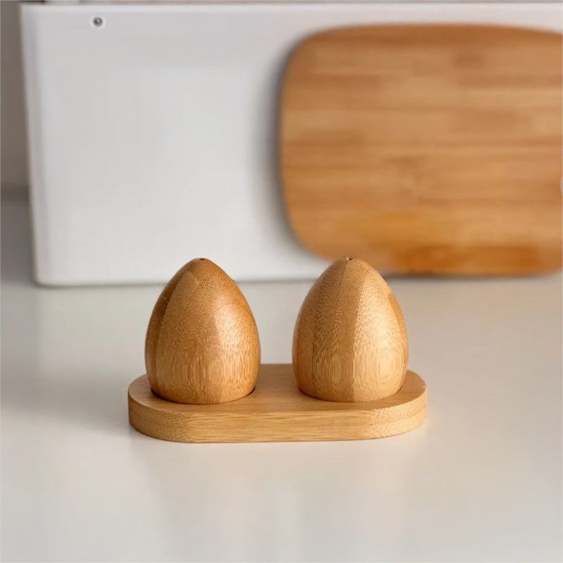 Bambu Yumurtalı Formda Tuzluk Biberlik Seti Ahşap Standlı 2'li Baharatlık