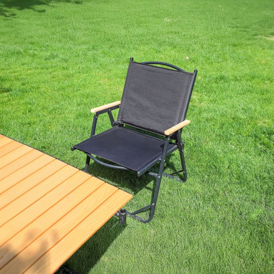 Outloft Katlanabilir Kamp Sandalyesi – Kollu, Taşınabilir, Rahat Bahçe ve Piknik Koltuğu Siyah