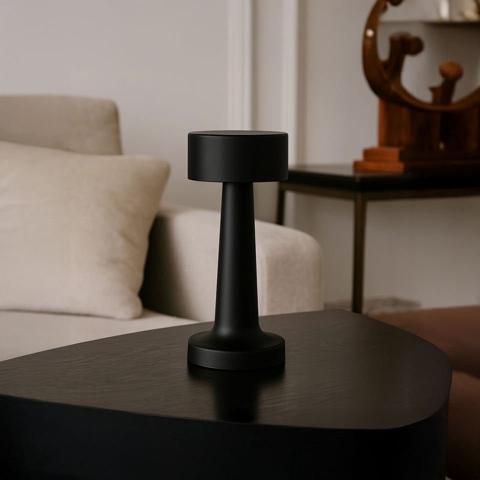 Dokunmatik Şarjlı 3 Kademeli Işıklı Gece Lambası USB Girişli Metal Masa Lambası Gold